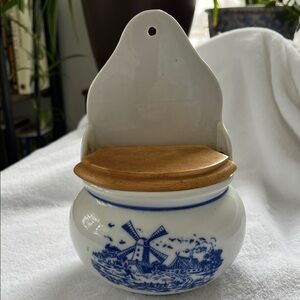 Ceramic Windmill Wall-Mounted Jar with Lid